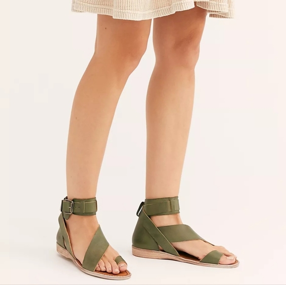 NWT Free People Vale Boot Leather Sandal Shoes - Brand new - "Khaki" color - Picture 4 of 12